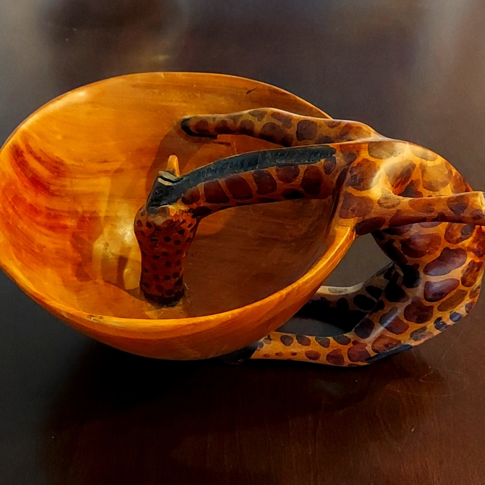 Wooden Giraffe Bowl